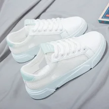 Летняя обувь из сетчатого материала; женская обувь белого цвета с дышащей сеткой; Новинка года; обувь на плоской подошве в Корейском стиле; кроссовки