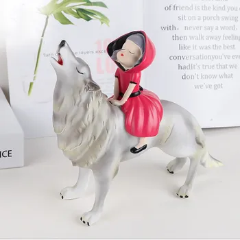 

European Cartoon ornaments Little Red Riding Hood Light Luxury Home Decoration Resin Crafts Home Decoration Accessories