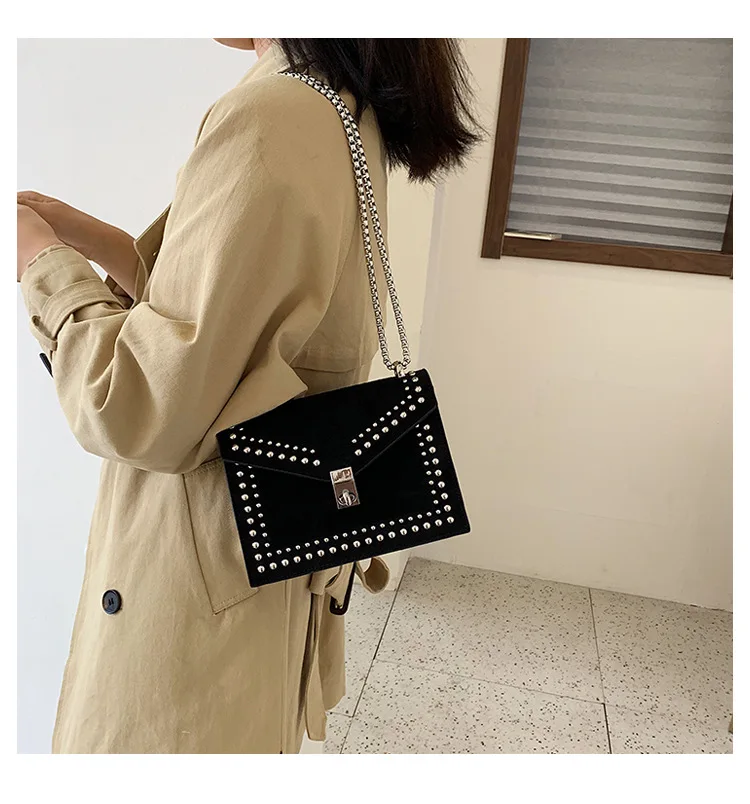 Vintage Leather Crossbody Bags For Women Travel Handbag Chain Fashion Rivet Lock Small Shoulder Messenger Bags Female Flaps