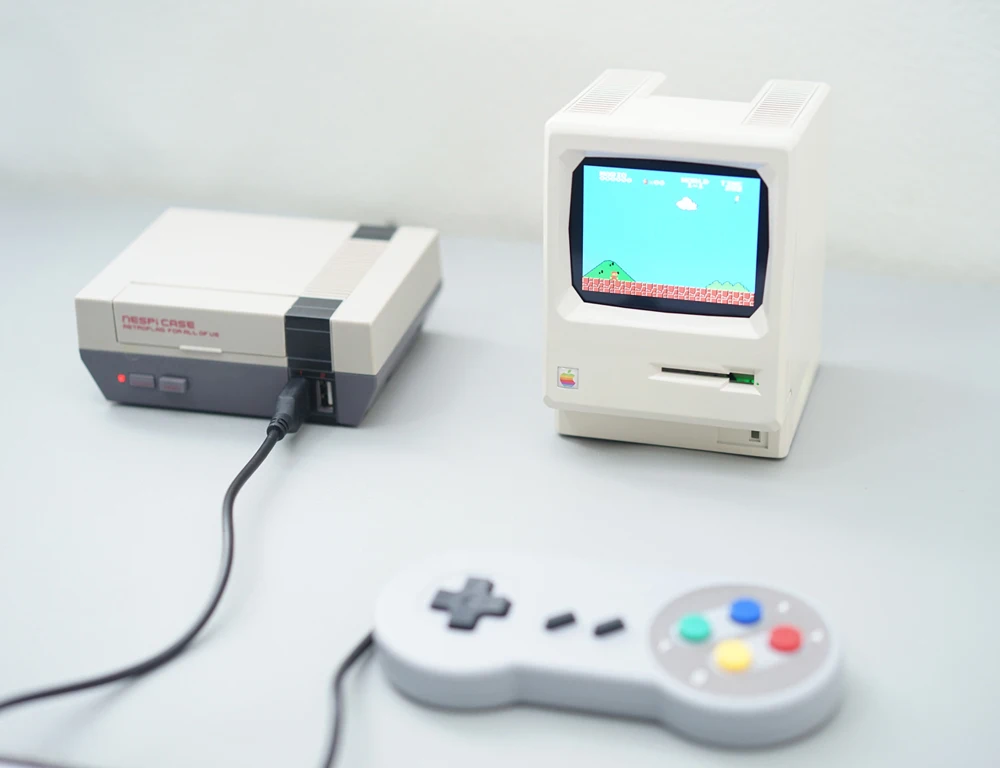4th generation Macintosh 128K mini display DIY computer