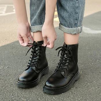online 2020 Novos Sapatos Femininos Martin Botas De Outono Botas De Inverno Feminino Botas De Borracha De Pelúcia Curta Goth Feminino Botas Preto Ocidental