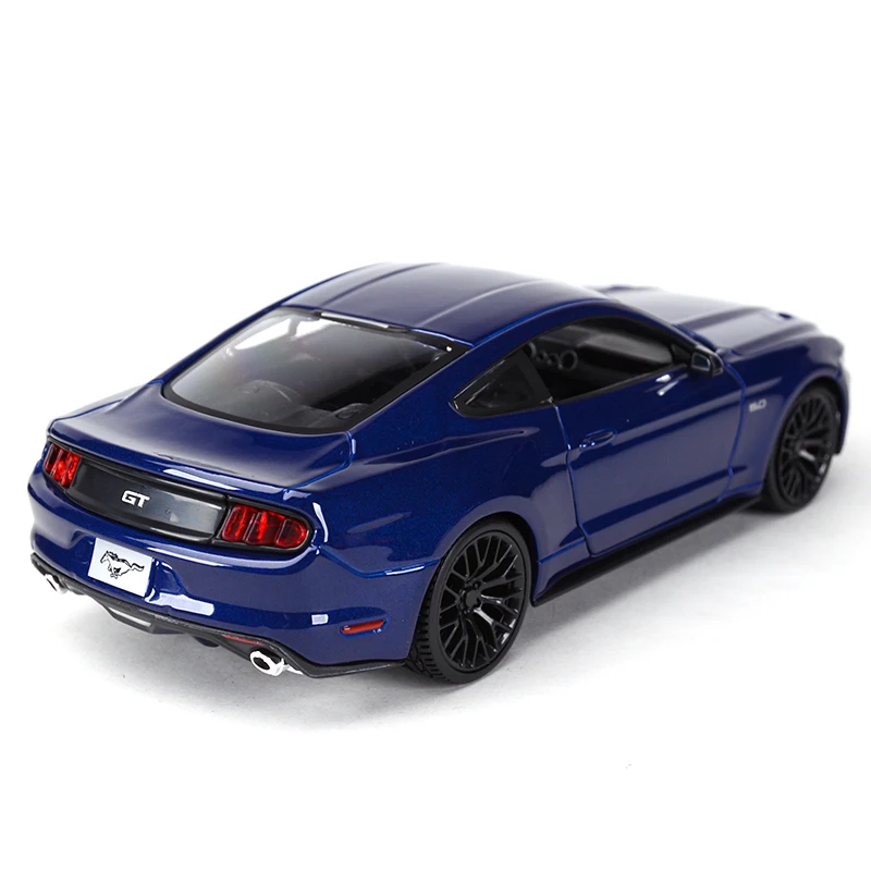 Спортивный автомобиль Maisto 1:24 2015 Ford Mustang GT статические литые автомобили
