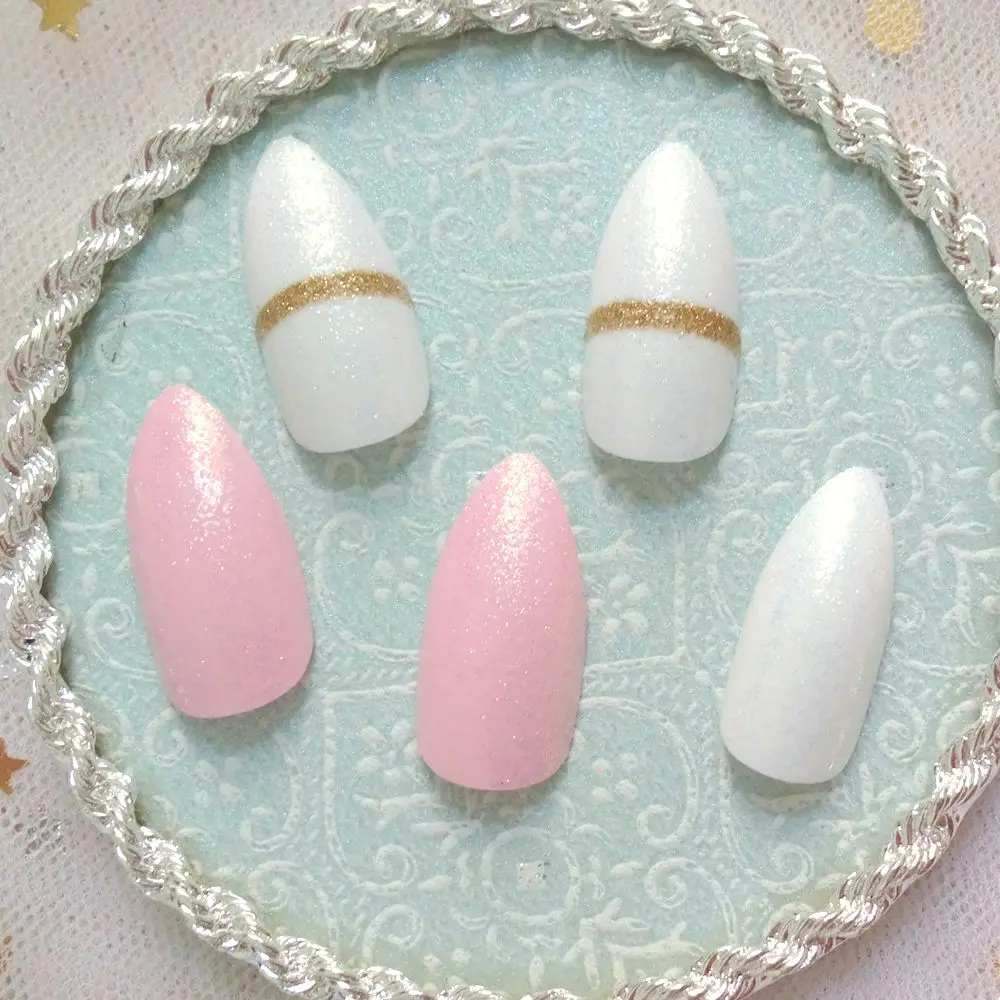

Light Pink Short Stiletto Nails Artificial False Nails Lady Pointed Fake Nails With Design Press On Nail Manicure Tools 24Pcs