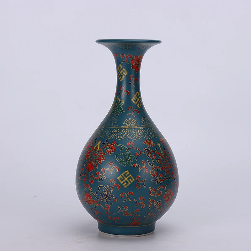 antique-vase-with-peacock-green-glaze-enamel-color-and-flower-pattern-in-yongzheng-qing-dynasty