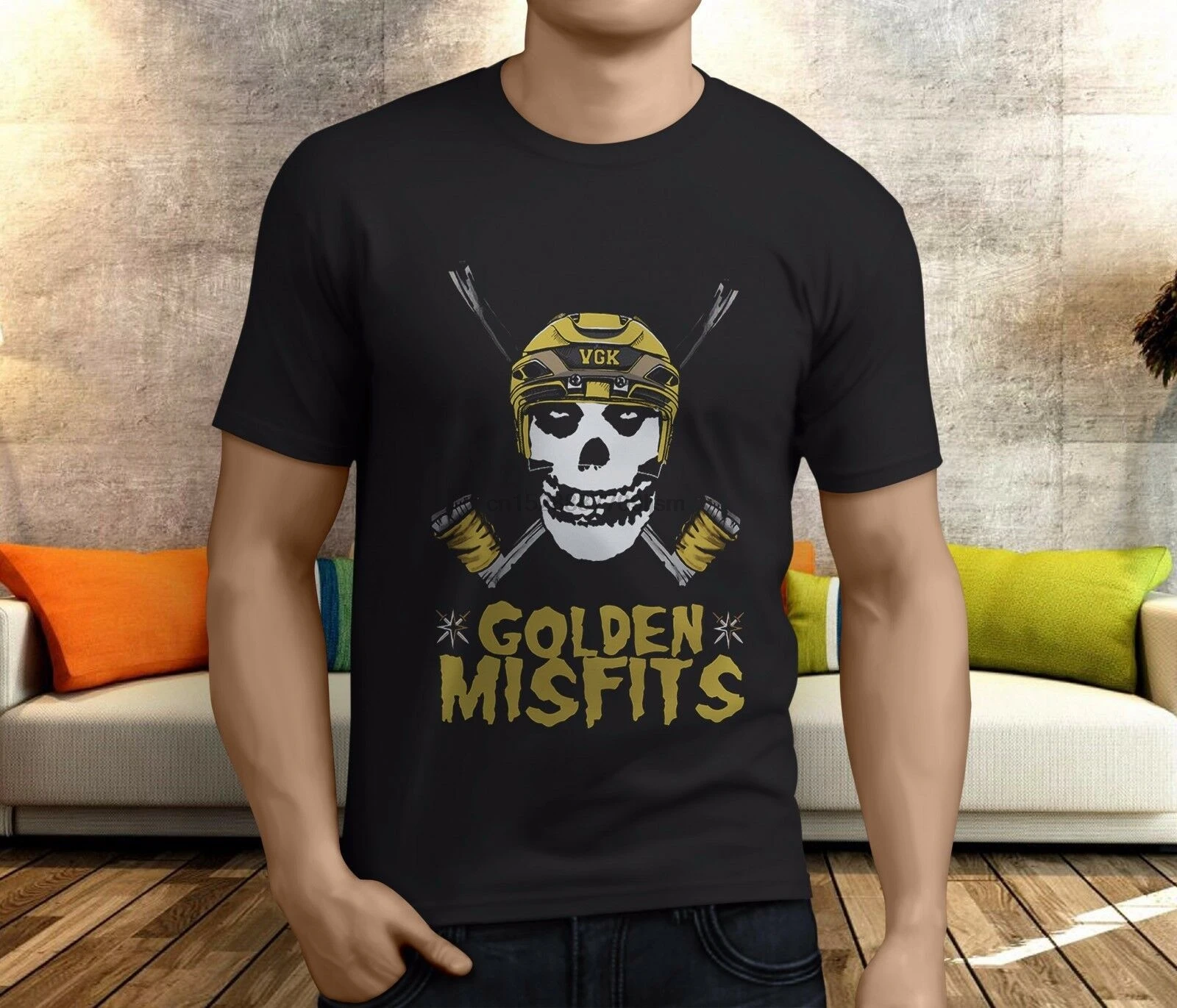 

New Popular Golden Misfits Las Vegas Golden Knight Mens Black T-Shirt S-3XL