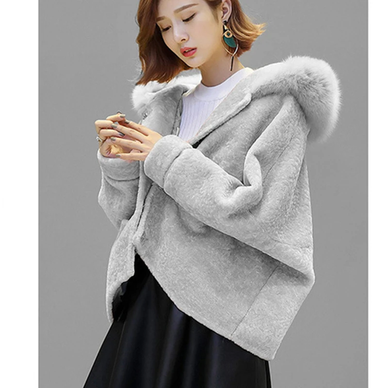 Зимнее женское пальто из искусственного меха с капюшоном, женские теплые пальто с рукавом «летучая мышь», женские красные короткие куртки из искусственного меха, женские пальто размера плюс - Цвет: Gray
