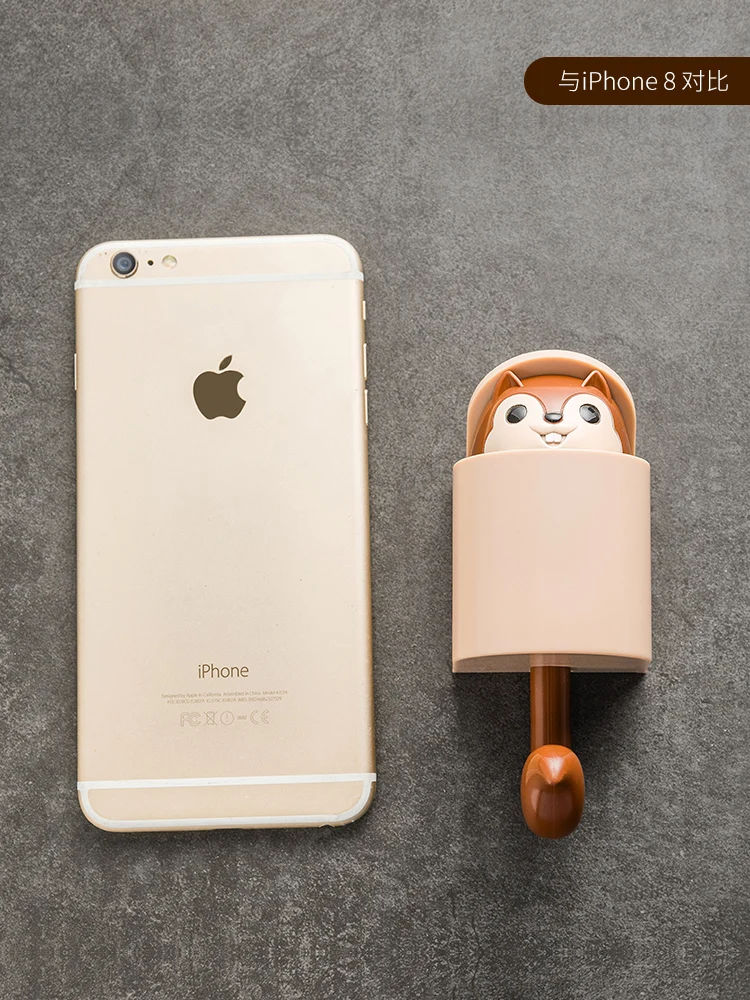 Creative Hanging Squirrel cartoon animal rustic home decor Home decoration wall accessories Kitchen bathroom living room