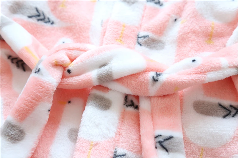 Sifafos/зимние фланелевые пижамы для маленьких девочек; детская теплая одежда для сна с капюшоном и рисунком; детские вельветовые халаты кораллового цвета