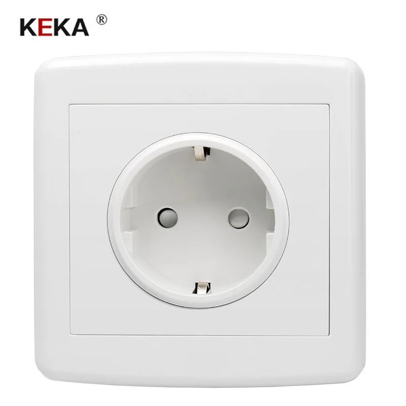 Розетка сетевая белая пластиковая из поликарбоната 110 250 в перем. Тока 16 А 86 х86