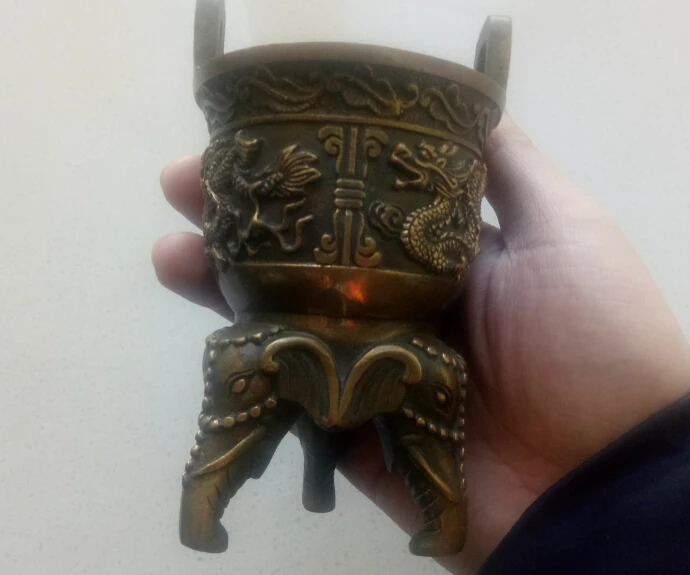 

East yard brass carved dragon tripod statue DIY elephant ashtray home accessories collection