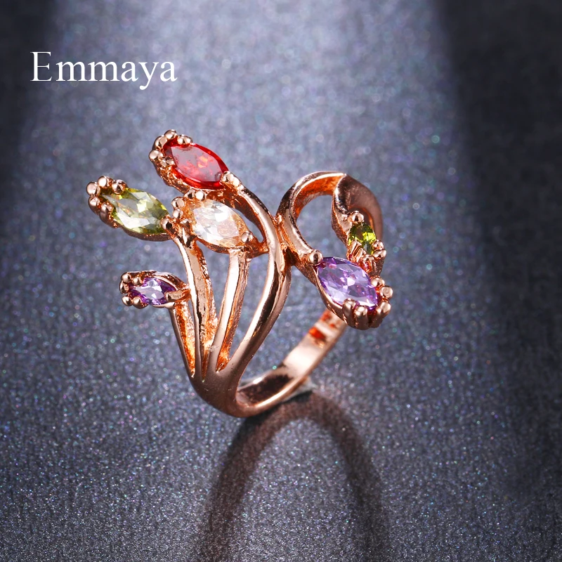 Женское кольцо с разноцветными кубическими камнями Emmaya в натуральном стиле