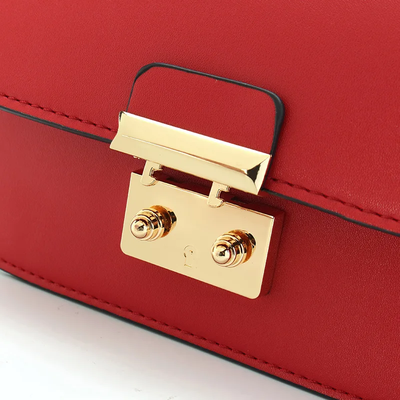 Ms. small bag широкополосная маленькая квадратная сумка новая модная сумка Корейская версия дикого женского плеча сумка с ремешком