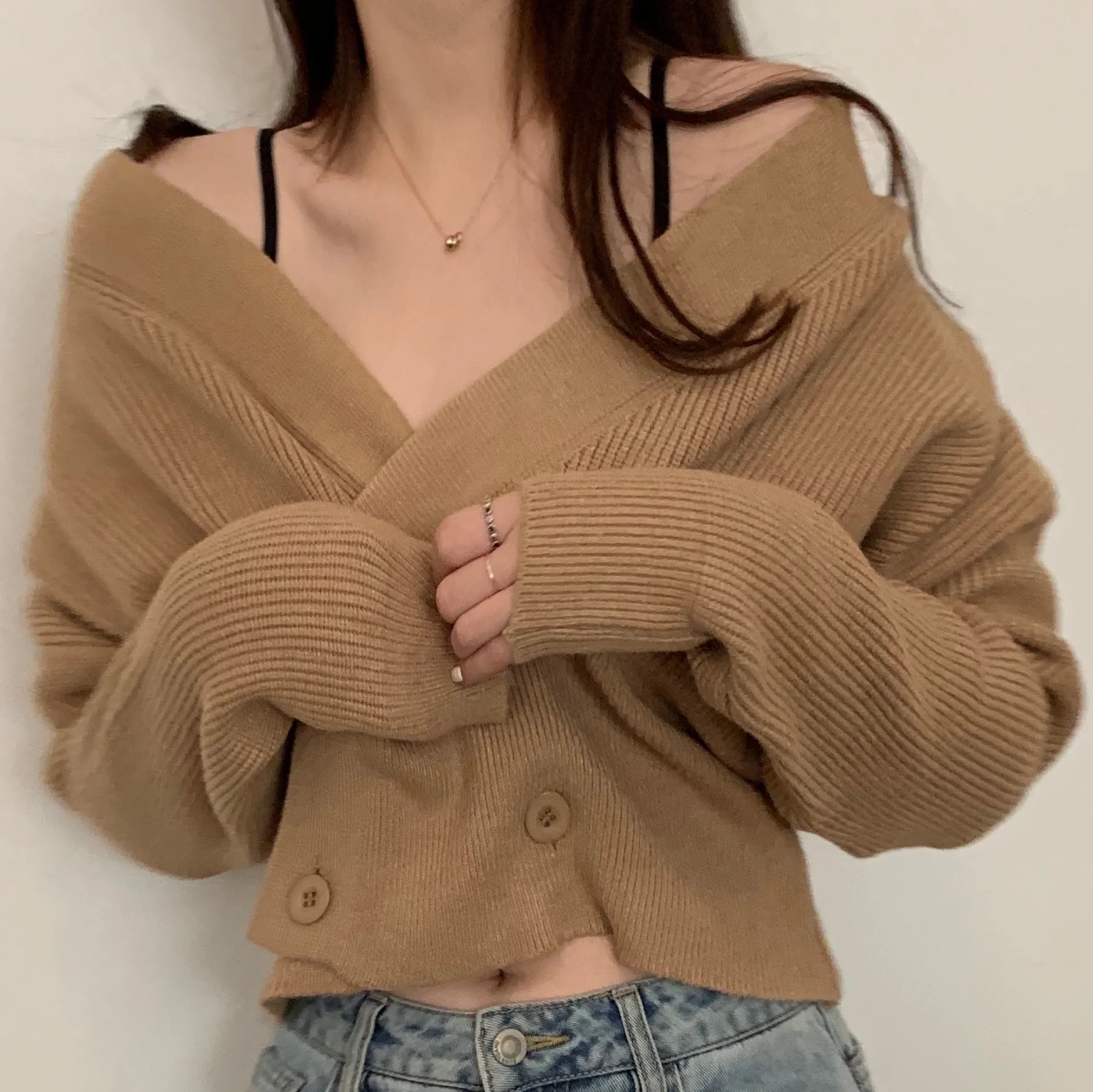 

2019 New Loose Wool Knitted Overcoat Pure-color V-collar Warm Earth-color Long-sleeved Cardigan Black Sweater Clothes Women