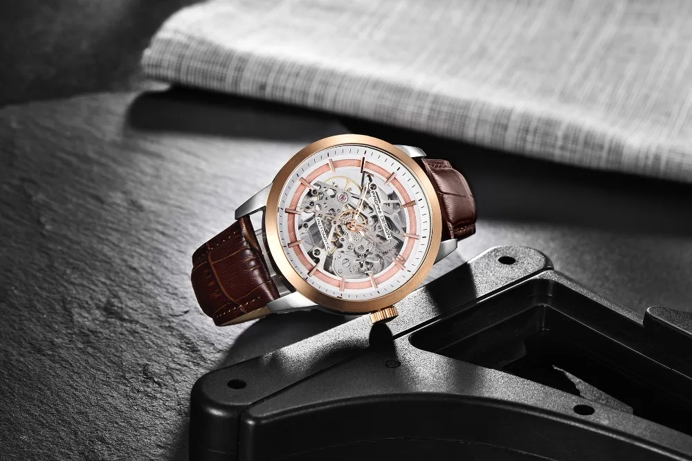 10487625115_1838663077