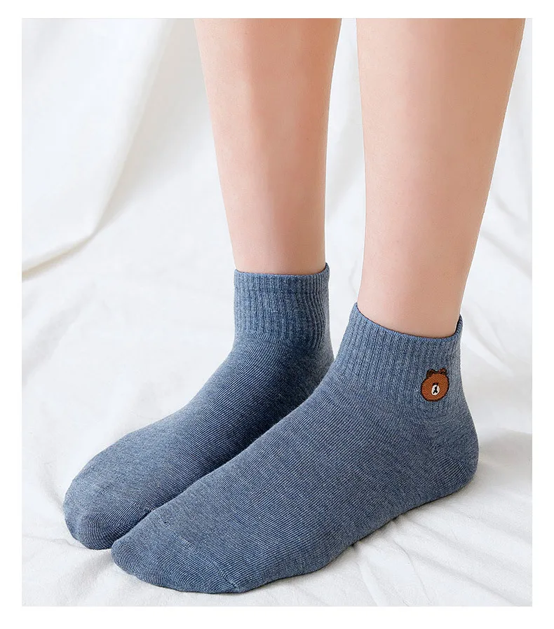 10PCS Bear Socks WOMEN'S Boat Socks Bear Solid Color WOMEN'S Cotton Socks Spring and Summer Students Sweat absorbing Ten Colors