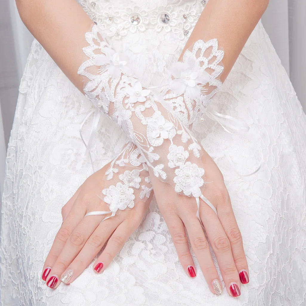 

Charming Bridal Lace Flower Pearls Gloves White Wedding Accessories Simple Hook Finger Long Gloves
