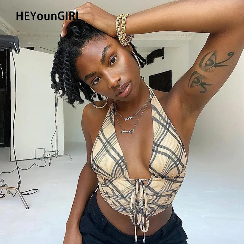 Женский клетчатый укороченный топ HEYounGIRL с лямкой на шее и открытой спиной летние