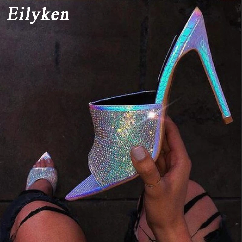 Eilyken модная обувь со вставками из кожи, имитирующей фактуру змеиной кожи шлепанцы со стразами; женская обувь с открытым носком; туфли на высоком каблуке Шлёпанцы женская обувь, тапочки Босоножки на каблуках Размеры 41 42