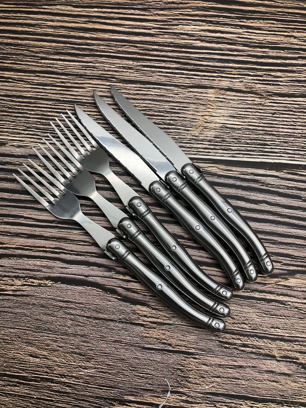 https://ae01.alicdn.com/kf/H4ce99b52434e45be8da693ab4c259d16d/Jaswehome-laguiole-style-stainless-steel-steak-knife-and-fork-set-tableware-knife-fork-christmas-3pcs-knives.jpg