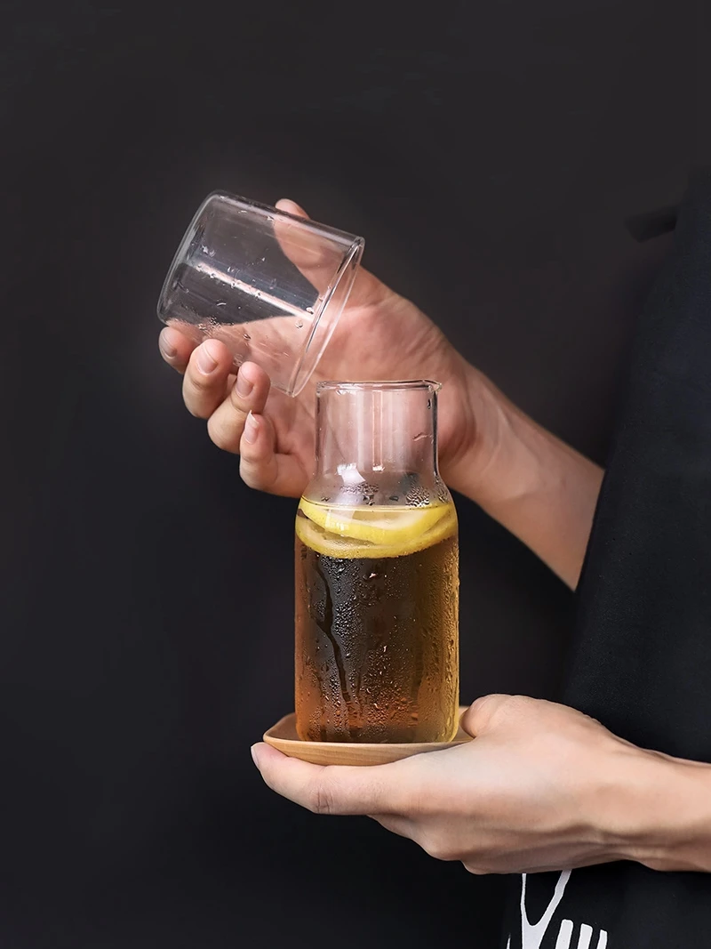 

Creative Glass Bottle With Cup One Person Water Bottle Coffee Tea Juice Drinks Bottle Breakfast Milk Cup Simple Design Nordic