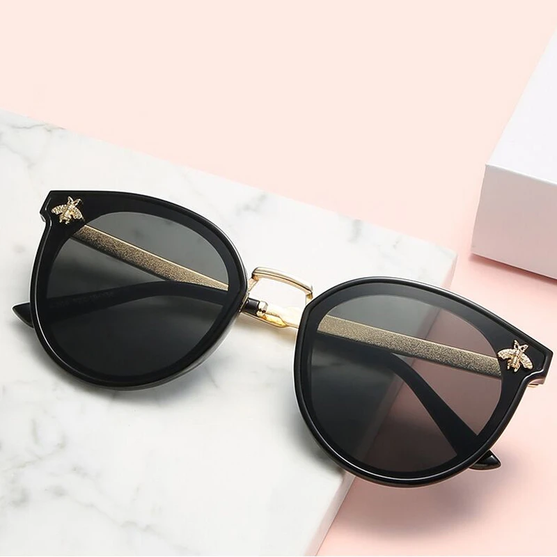 New Fashion Cat Eye Sunglasses Woman Luxury Bee Sun Glasses Female Brand Designer Metal Gradient Mirror Vintage Oculos De Sol purple sunglasses