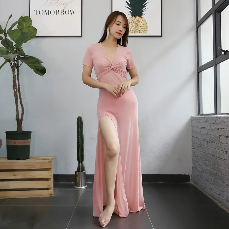 Pink Для женщин живота танцевальный, ткань с блестками, костюм с платьем длинное платье костюм набор класс, в ассортименте большие Размеры платье - Цвет: Pink