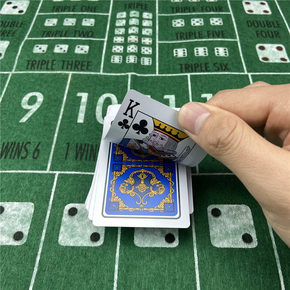 Playing Cards Waterproof Plastic Baccarat Texas Hold'em Poker Cards PVC Pokers Board Games Wearable Card Game Entertainment playing cards