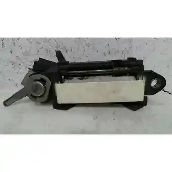 

4A0837206 HANDLE OUTER FRONT RIGHT Audi A3 (8L)