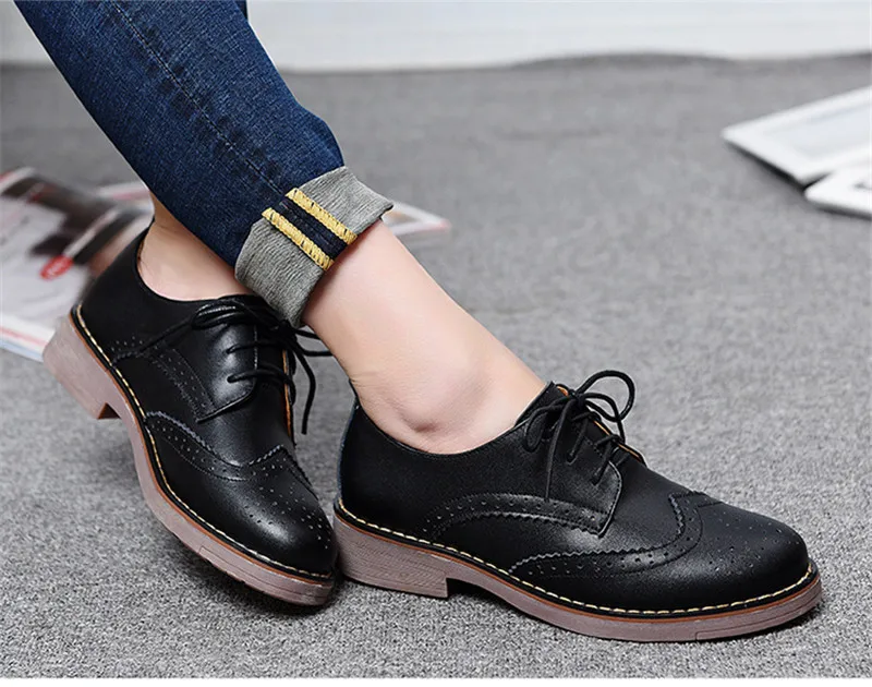 Spring Autumn Lace-Up Soft Leather Women Shoes Oxford Vintage Carved Flat Oxford Shoes For Women Big Size 41 Female Brogue Shoes (16)