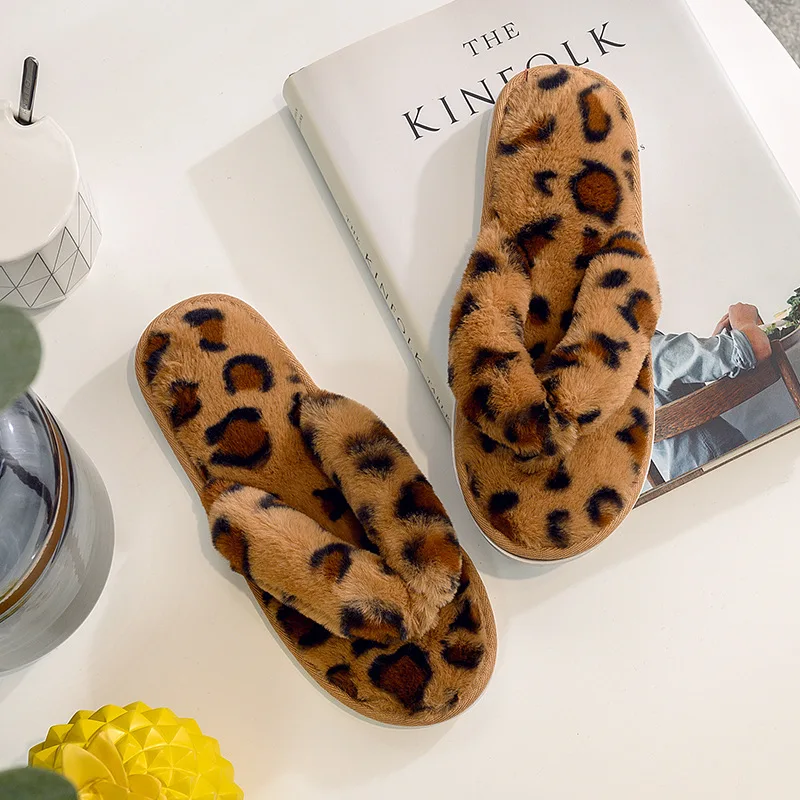 Brown Leopard Женские Вьетнамки; зимние меховые тапочки; пушистые шлепанцы с искусственным леопардовым принтом; женские домашние тапочки; домашняя плюшевая обувь на плоской подошве; pantoufle femme - Цвет: Brown Leopard