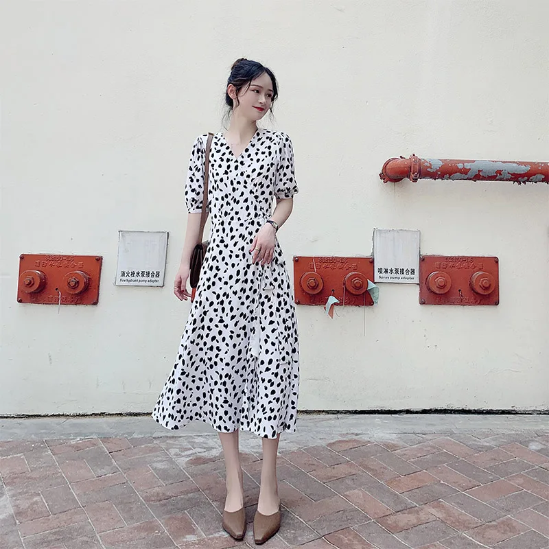

2020 Spring Summer French Lacing Up Waist Split Slim Temperament Wave Point Women Short Sleeve V Neck Dot Wrap Puff Sleeve Dress