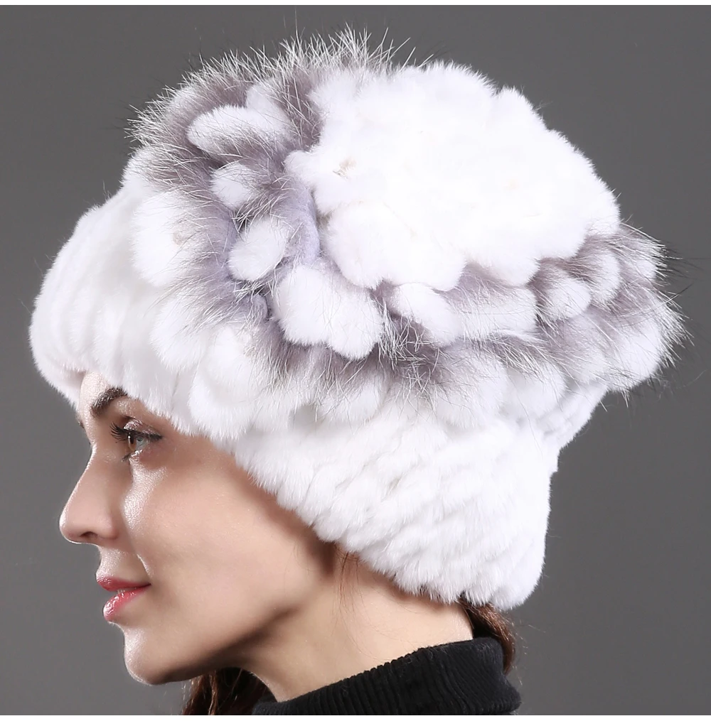 Стиль женский Настоящий мех кролика Skullies шапки Роскошные вязаные цветы натуральная шапка из меха кролика рекс зимние натуральный мех шапочки