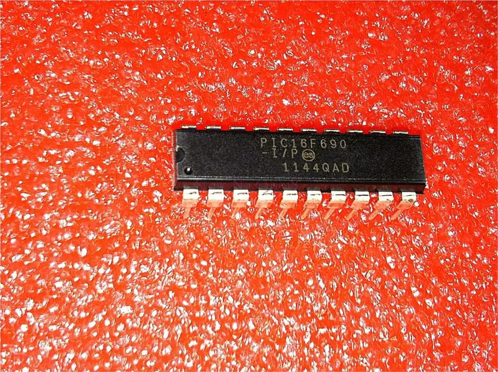 2pcs/lot PIC16F690-I/P PIC16F690 DIP-20 In Stock afbeelding