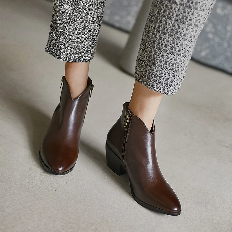

Brand Genuine Leather Women Shoes Female Fashion OL style Circular Toe Office Shoes Velvet Boots Women Autumn 2019 New