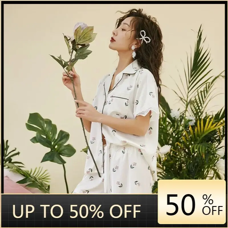 

2020 New Design Floral Print Faux Silk Pajamas Set for Women Leisure Lace Pyjamasr Short Sleeves Sleepwear