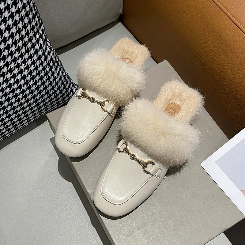 AutumnWinter New Metal Buckle Mules Women Shoes Real Fur Loafers Pregnant Shoes Women Furry Slides Fluffy Baotou Slippers