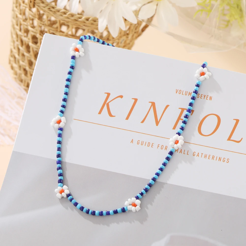 2021 New Lovely Daisy Flower Colorful Beads Pearl Clavicle Choker Necklace for Women Girls Spring Summer Jewelry Wholesale