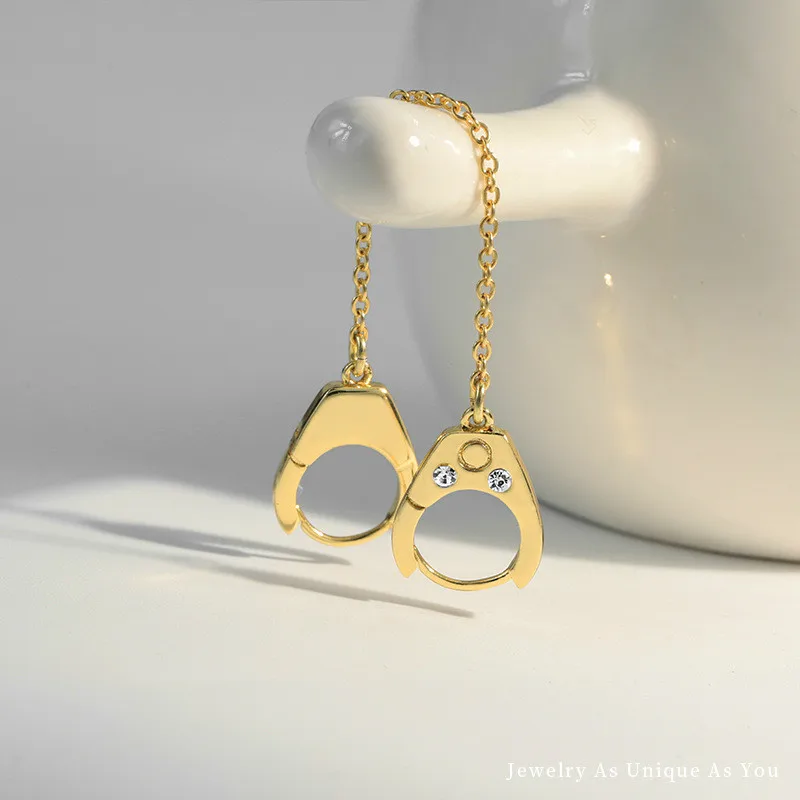 

Fashion Punk Geometric Handcuffs Link Chain Charm Drop Dangle Earrings for Women Inlay Zircon Earrings Rock Party Jewelry Gift
