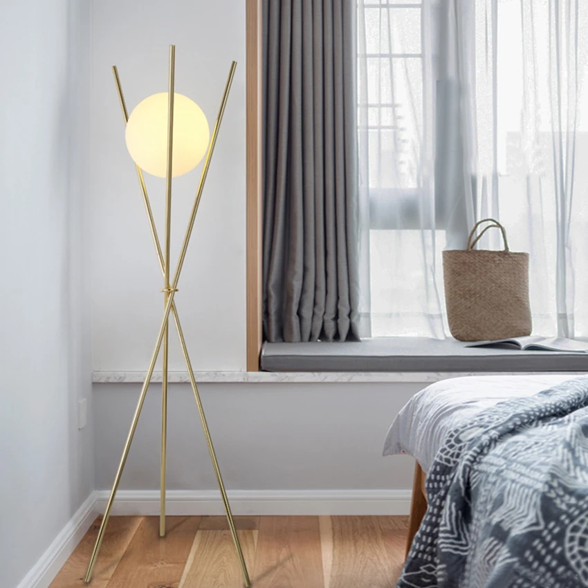 ������ ����Ʈ ��� �÷ξ� ���� Ȳ�� �ﰢ�� ��� ���� ��, ������ ũ������Ƽ�� �Ž� ħ�� ħ�� �� ��� ���ĵ� ����