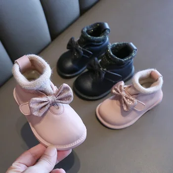 

Autumn and winter new female baby princess shoes soft baby toddler shoes child baby plus velvet winter comfortable cotton shoes