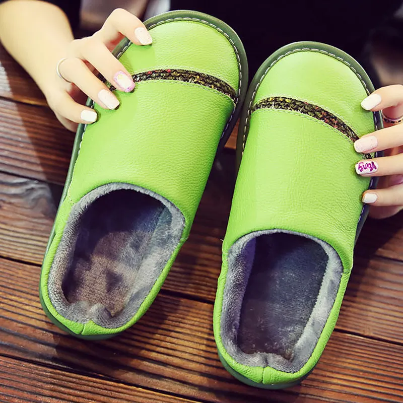 Тапочки из натуральной кожи; женская домашняя обувь; коллекция года; Роскошные брендовые Короткие Плюшевые Тапочки унисекс; зимняя обувь; женская обувь; Размеры 35-44 - Цвет: Green