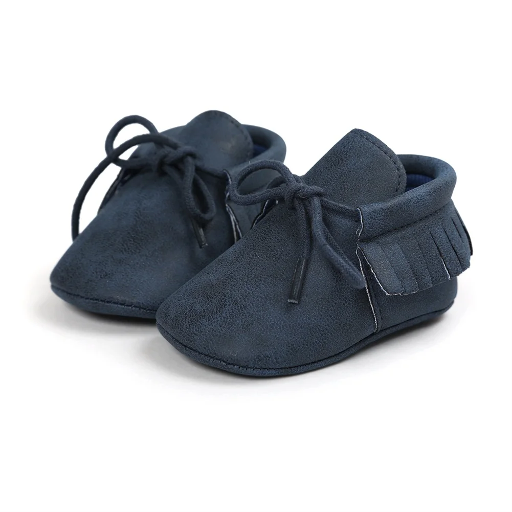 Повседневная обувь для малышей; модные мокасины из искусственной кожи с кисточками для новорожденных; однотонная обувь для маленьких мальчиков и девочек с мягкой подошвой кожаные кроссовки