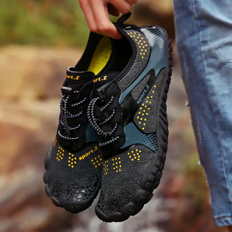 minimalist water shoes