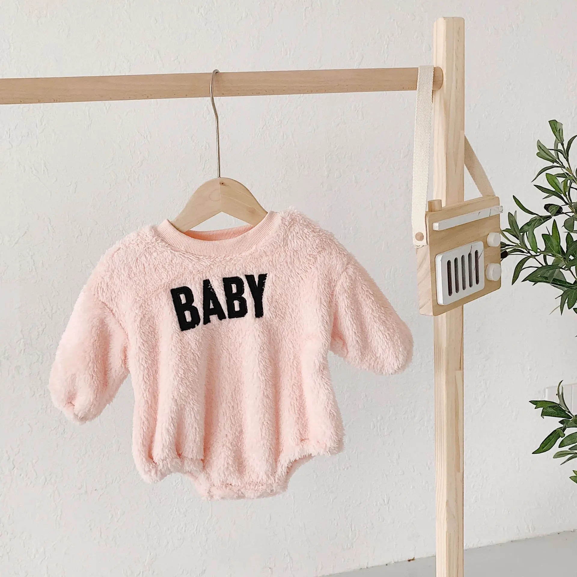 

2019 winter models female baby Siamese Romper letters go out climbing clothes Baby Girl Romper Baby Girl Clothes