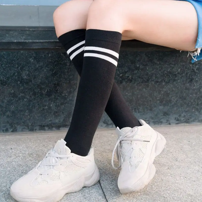 Японские Хлопковые гольфы для женщин и девочек, двухцветные нескользящие носки в уличном стиле для скейтборда и студентов
