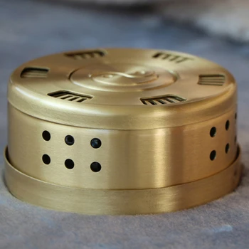 

Detachable Moxibustion Massage Copper Box Smokeless Treatment Therapy For Body Leg Abdomen Neck Massage (1 box) Type