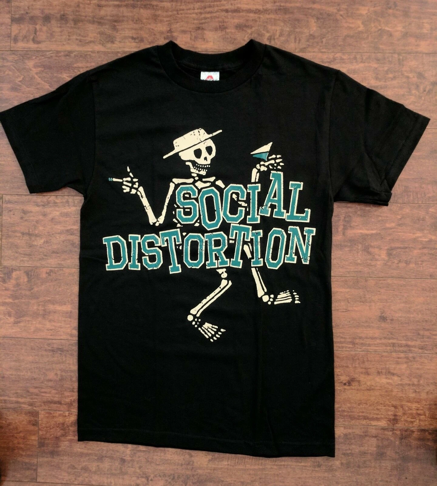 Новые футболки с логотипом LETTERMAN GREEN SOCIAL DISTORTION |
