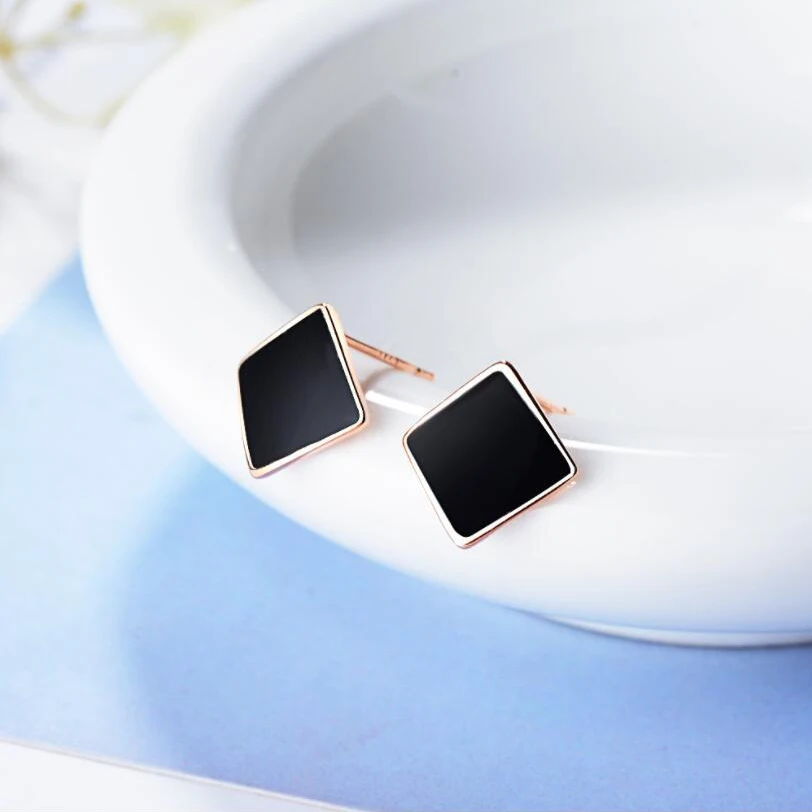 

Version Square Shape Vintage Stud Earrings for Women Glue Drop Rose Gold Earrings Wind Trend Geometric Trendy Black Earrings