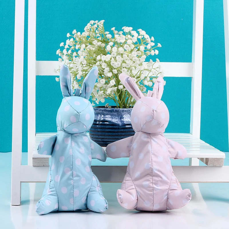 4261752673_1656007700