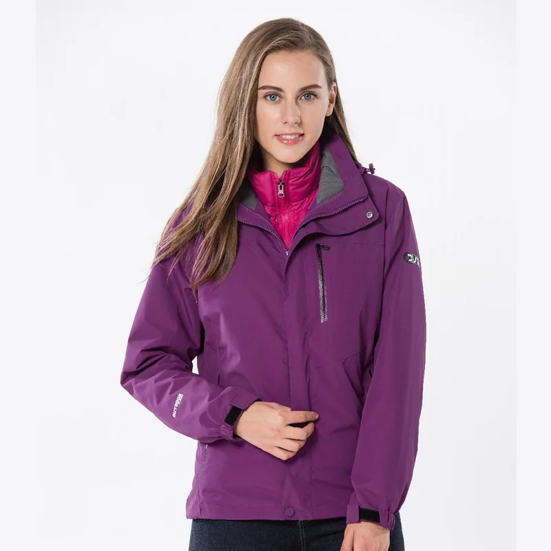 The latest 3 in 1 outdoor detachable down jacket for women